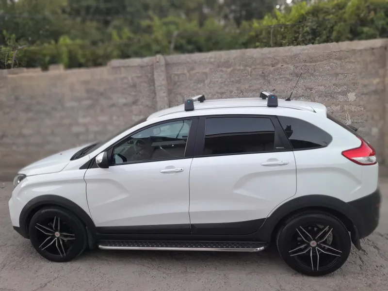 Lada Xray kross 2021 . 1.6 mator 2 Lada Xray kross 2021 . 1.6 mator 2
