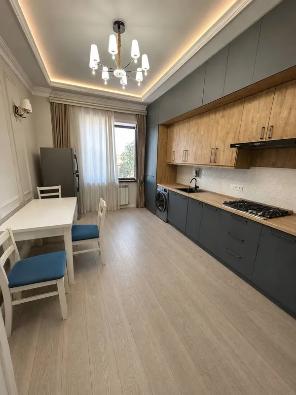4-комнатная квартира, 121 м², Яккасарай 1