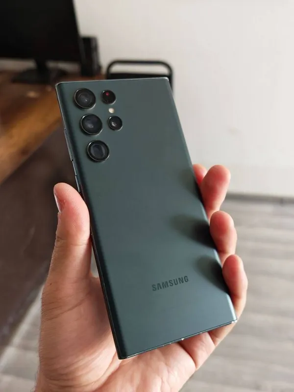 Samsung S22 Ultra, срочно 6 Samsung S22 Ultra, срочно 6