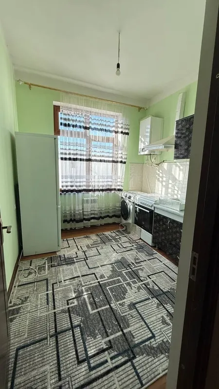 Sayrob oshxonasi yoni 3 etaj 2 hona barcha sharoitlari mavjud