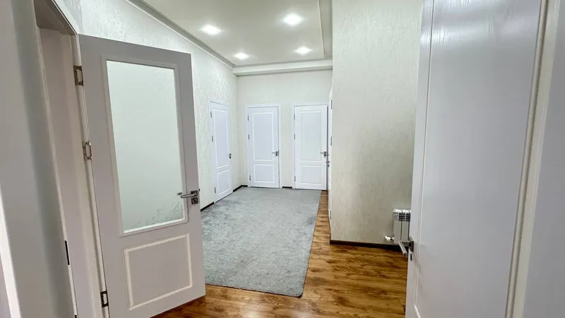 4-комнатная квартира, 110 м², 8/8 этаж (вторичка) 8