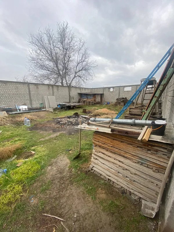 Продаю срочно участок 5 соток.