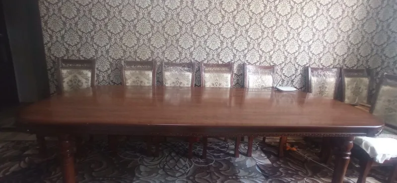 Стол со стульями 3