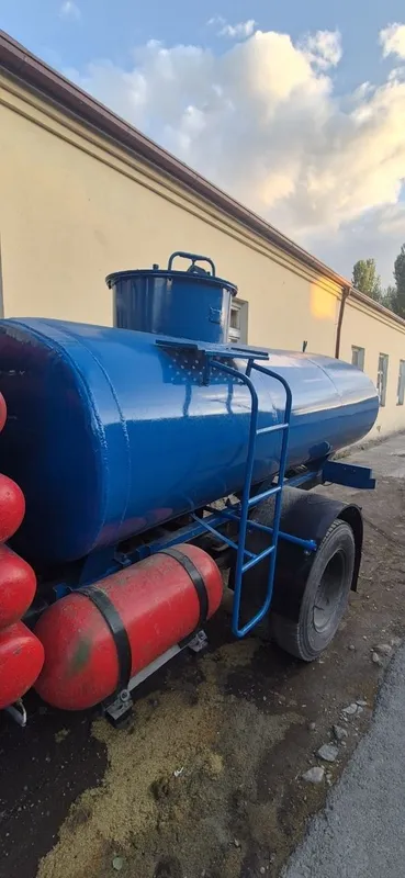 Ёмкост сотилади газ 53 водавоз бензавоз учун — фото 1 Ёмкост сотилади газ 53 водавоз бензавоз учун — фото 1