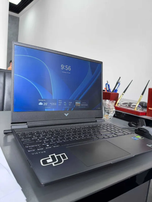 HP Victus Core I7