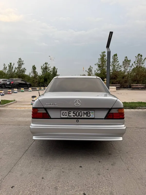 Mercedes Benz W124 3 Mercedes Benz W124 3