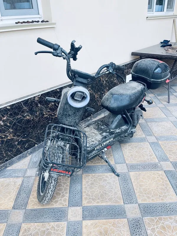 скутер Velomax 12w 1 скутер Velomax 12w 1