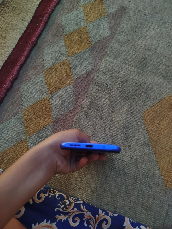 Redmi 9T, хороший, батарея хорошая, экран 1 Redmi 9T, хороший, батарея хорошая, экран 1