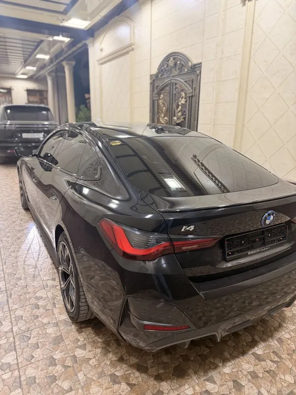 Bmw i4 40L M-Sport 3