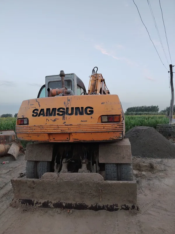 Samsung ekskavatori sotiladi 3 Samsung ekskavatori sotiladi 3
