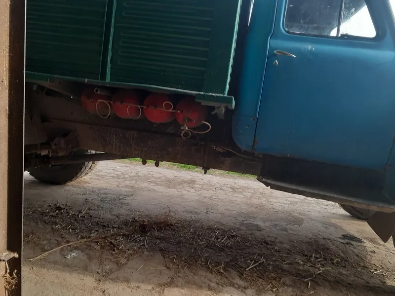 Gaz53 sotiladi srochna 1988 3 Gaz53 sotiladi srochna 1988 3