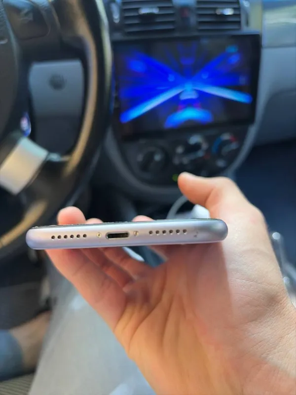 Продаётся iPhone 11 идеальный ёмкость 68 64 GB идеальный 3 Продаётся iPhone 11 идеальный ёмкость 68 64 GB идеальный 3