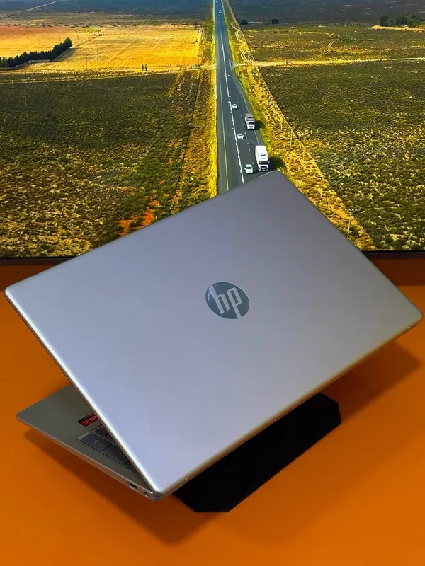 HP Laptop 3 HP Laptop 3