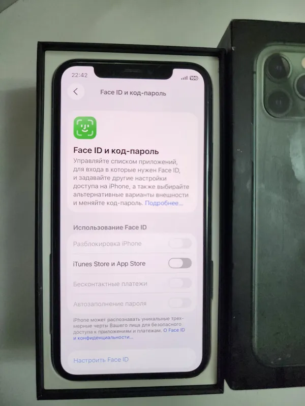 iPhone 11 Pro LL/A 256 ГБ, зелёный, полный комплект 8 iPhone 11 Pro LL/A 256 ГБ, зелёный, полный комплект 8