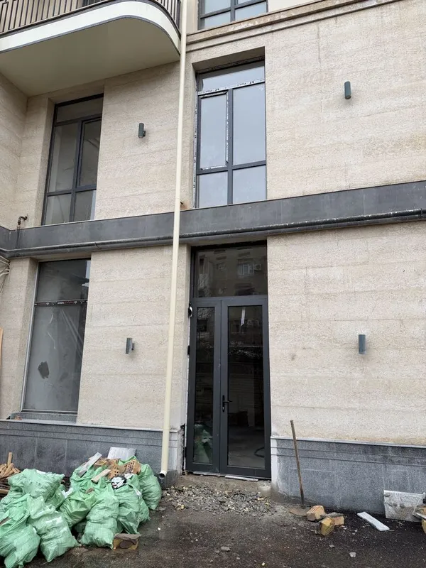 Продается Buyuk Ipak Yoli КОММЕРЦИЯ 120m2 от метро 200м СРОЧНАЯ цена 1 Продается Buyuk Ipak Yoli КОММЕРЦИЯ 120m2 от метро 200м СРОЧНАЯ цена 1