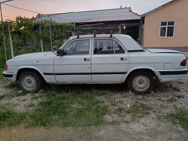 Volga 3100 Sotiladi yili 2000