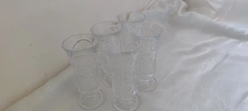 5 ta oq rangli bayramona stakan 3 5 ta oq rangli bayramona stakan 3