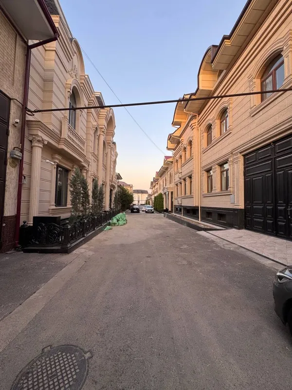 Срочно. Продается участок. В элитной локации. 1