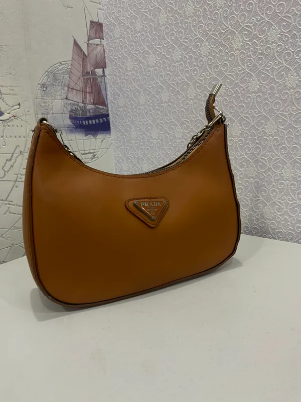 Сумка Prada
