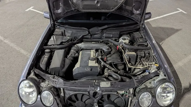 Mercedes Benz w210 3.2 5 Mercedes Benz w210 3.2 5