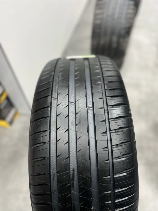 Shini balon Michelin Мишлен 265/45 21 Pilot Sport 4 SUV Acoustic 5 Shini balon Michelin Мишлен 265/45 21 Pilot Sport 4 SUV Acoustic 5