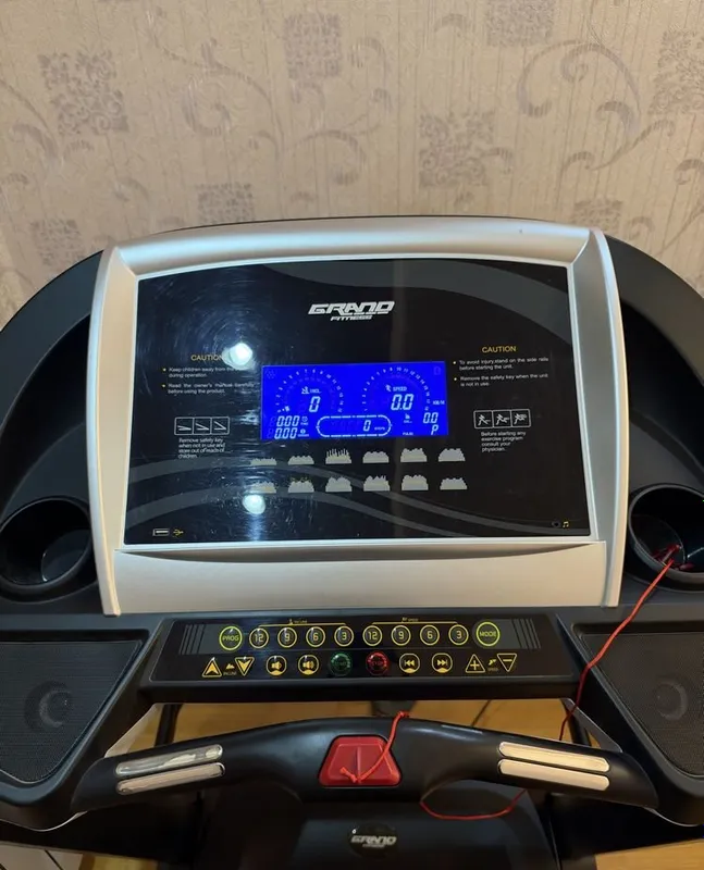 Беговая дорожка Grand Fitness 4