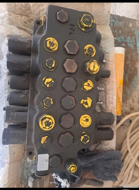 Распределитель JCB 3cx — фото 1