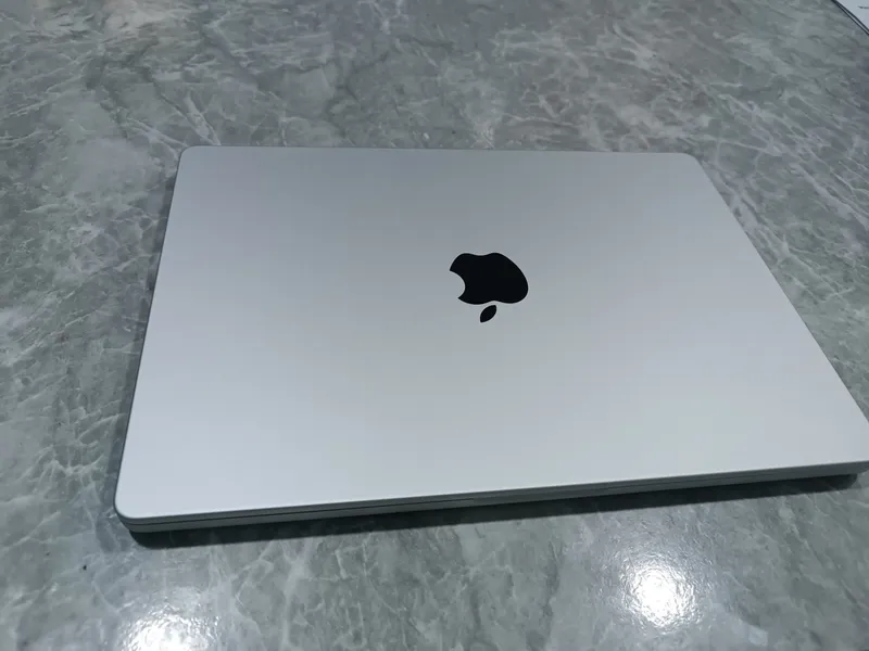 MacBook Pro M1 Pro 16/512 3 MacBook Pro M1 Pro 16/512 3