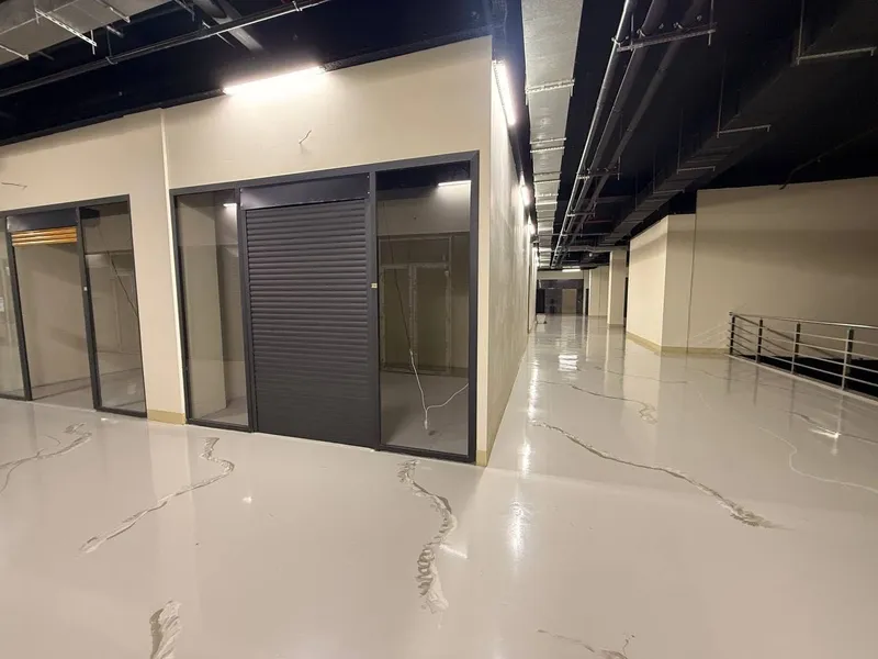 Продается магазин 18 kv Stroy Mart Ibn Sino 1