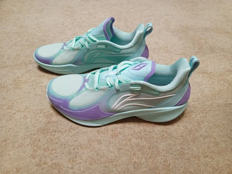 Новые кроссы, Li ning, 45 размер, оригинал 1 Новые кроссы, Li ning, 45 размер, оригинал 1