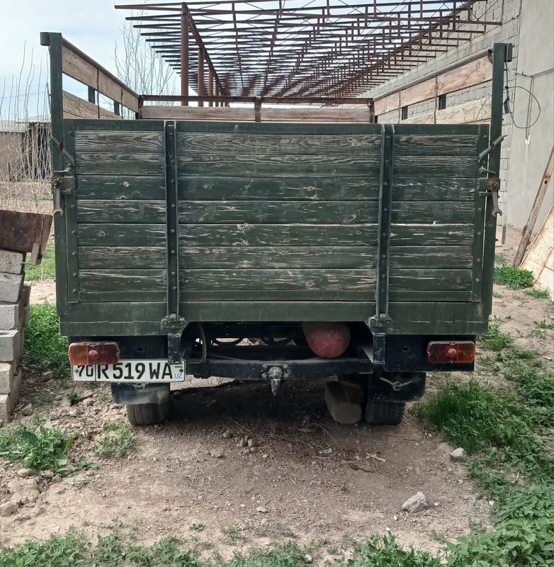UAZ yuk mashinasi yili 1996