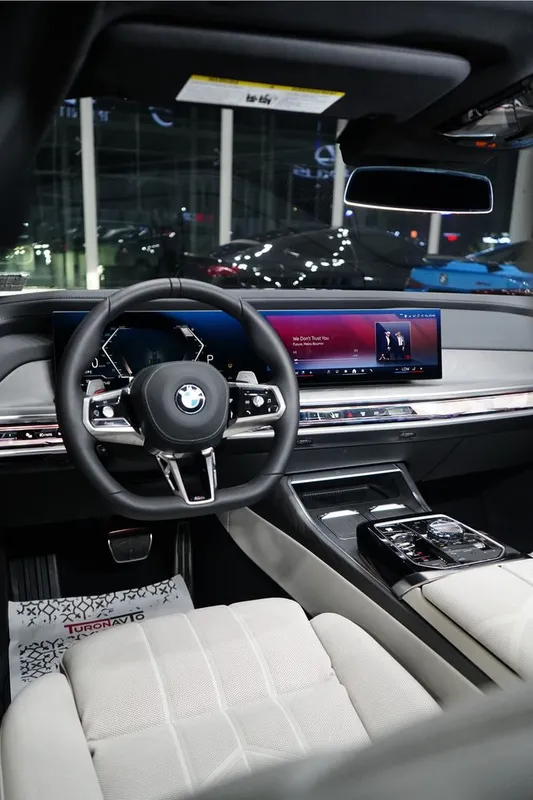 BMW 760i xDrive Hybrid 2025 — фото 4