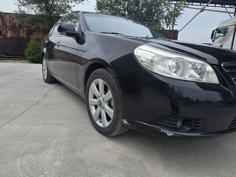 Срочно продам Chevrolet Epica 3 позиция 2008 — фото 1