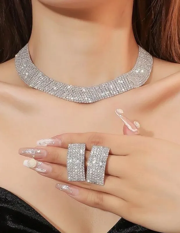 Женское украшение 1 Женское украшение 1