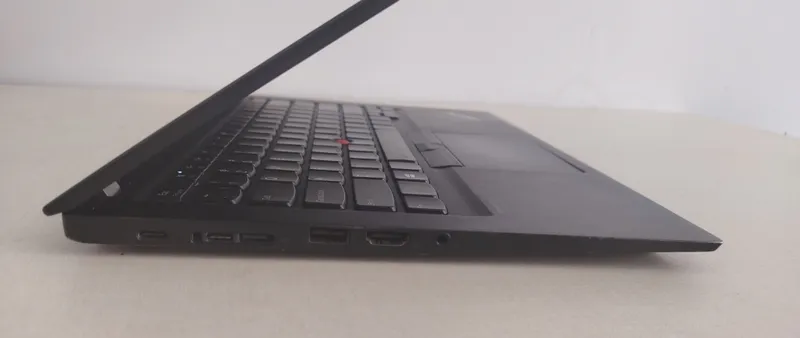 Lenovo Thinkpad T14s — фото 1