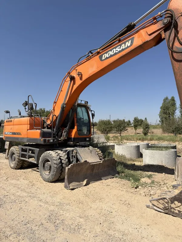 Экскаватор DOOSAN 210 2 Экскаватор DOOSAN 210 2