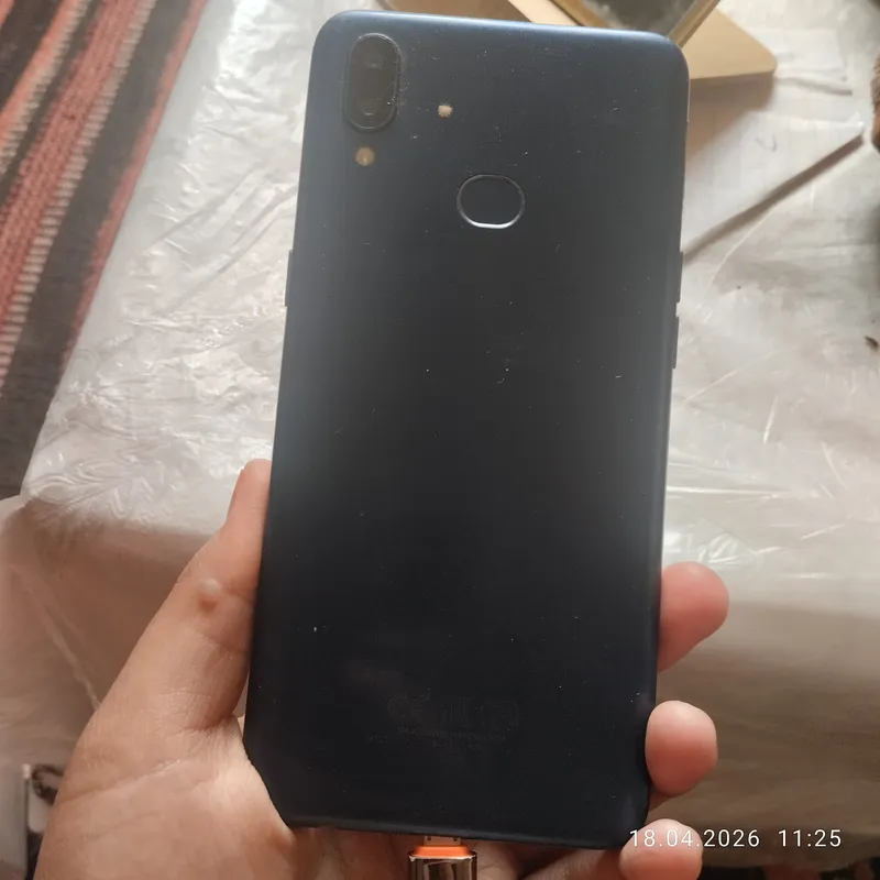 Samsung Galaxy A10s — фото 2