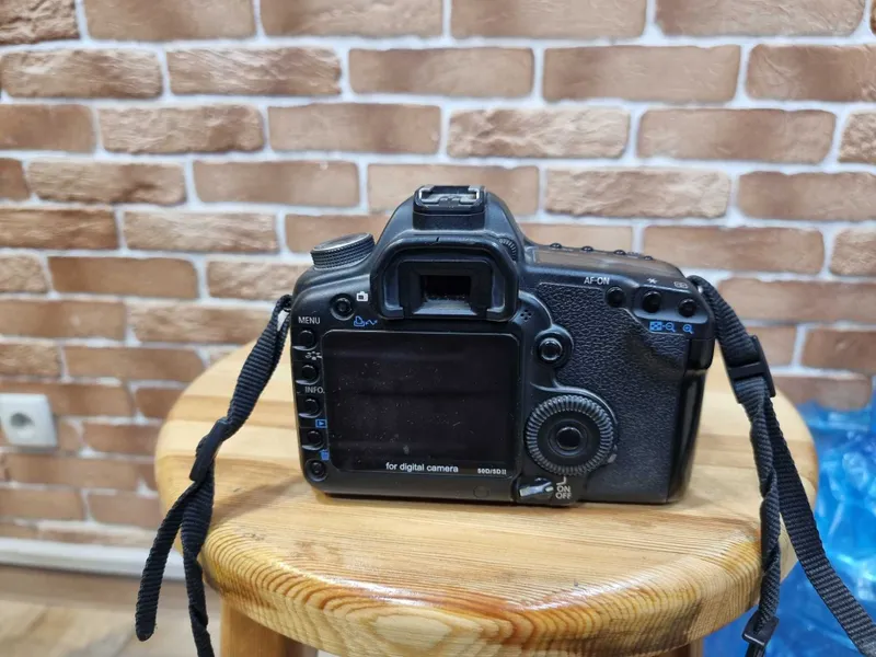Продается фотоаппарат Canon 5D Mark II в отличном состоянии — фото 1