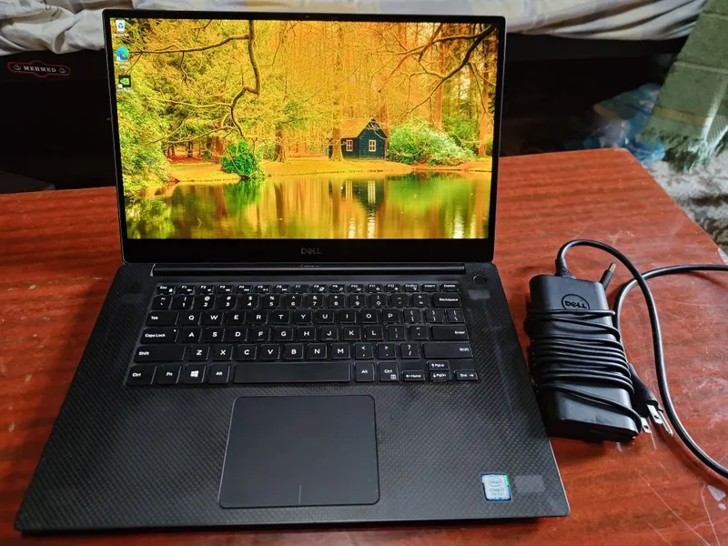 Dell XPS 15 16/512 c 4K OLED экраном и видеокартой