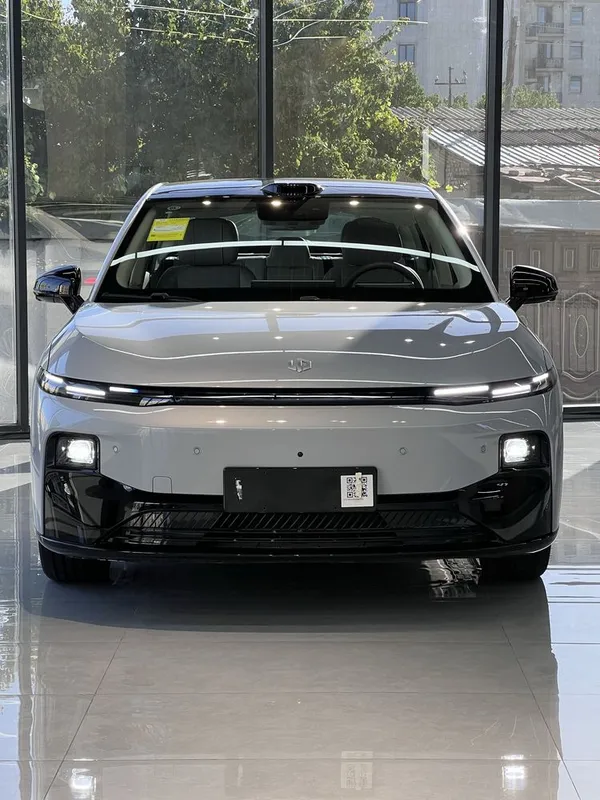 Leapmotor B 01 Elektr 650 km EV 1 Leapmotor B 01 Elektr 650 km EV 1