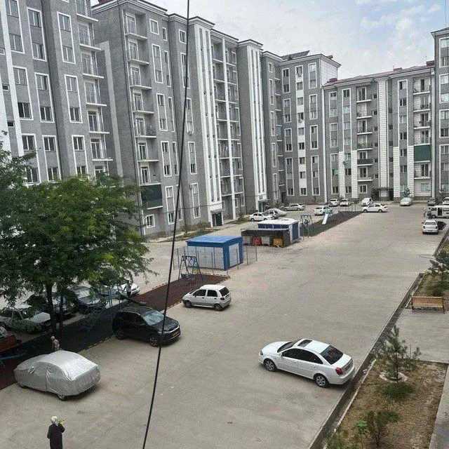 Нуравшон туй тепада 3 хонали квартира сотилади