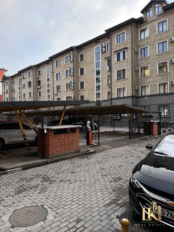 Продаётся 5-комнатная квартира рядом с Алайским рынком (Габус) 4