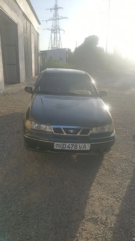 Modeli Nexiya 1 Yili 2002 yil Kraska toza Hamma dakimitlari joyida.