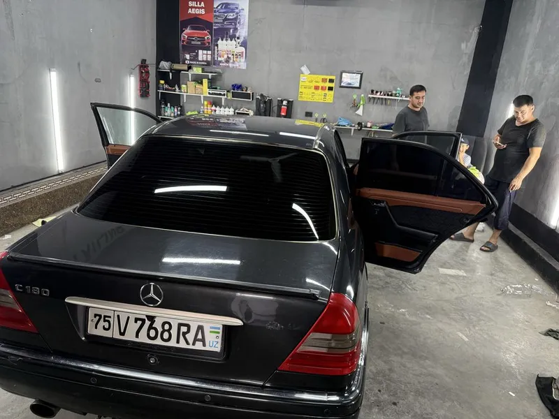 Mercades sechka 180 7 Mercades sechka 180 7