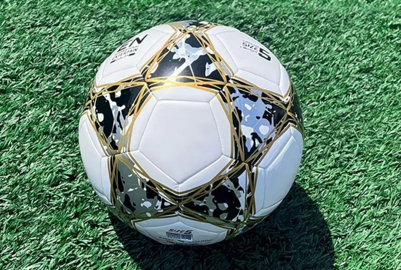 Premium dizaynli futbol to'pi – super sovg'a! Sotiladi yangi holatd Premium dizaynli futbol to'pi – super sovg'a! Sotiladi yangi holatd