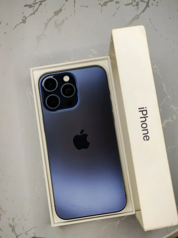 iPhone 15 Pro Max  America