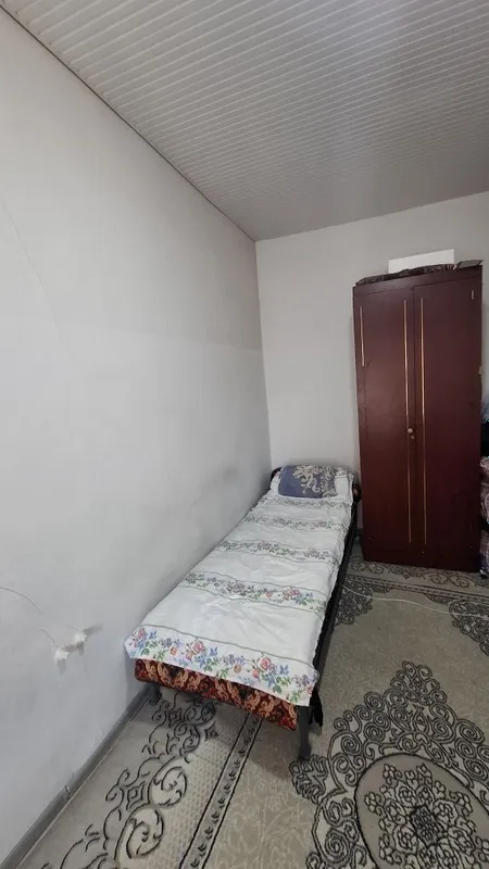 Хасанбойда 1 тв хонв ижарага берилади. 100 у.е. 4 Хасанбойда 1 тв хонв ижарага берилади. 100 у.е. 4