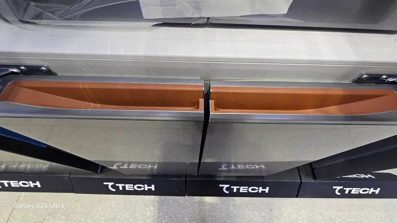 Rasmiy dileridan TECH Model muzlatgichi 2 Rasmiy dileridan TECH Model muzlatgichi 2