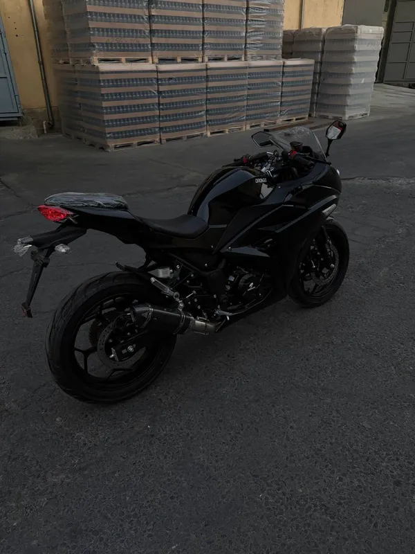 Абсолютно новый Kawasaki Ninja 250cc ABS 1 Абсолютно новый Kawasaki Ninja 250cc ABS 1