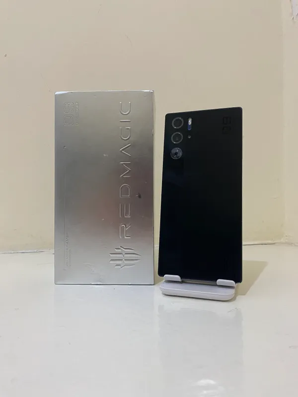 Red Magic 9 Pro Plus (20/512) срочно 1